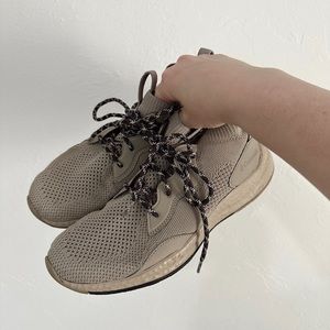 Columbia High Top Shoes